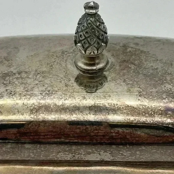 Vintage Silveplate, Butter Dish Elegant Patterned Pineapple Top, Glass insert - Picture 9 of 12